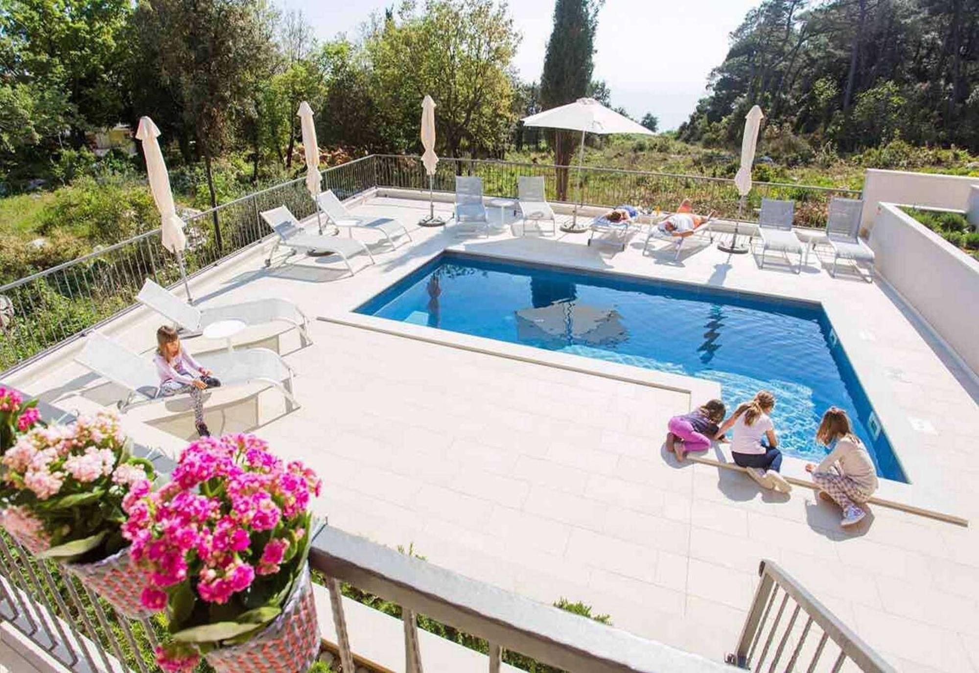 Apartments Villa Lukas Apartment *